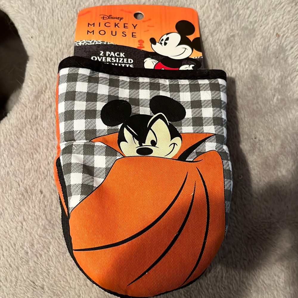 Disney Mickey Mouse Halloween oversized mini mitts